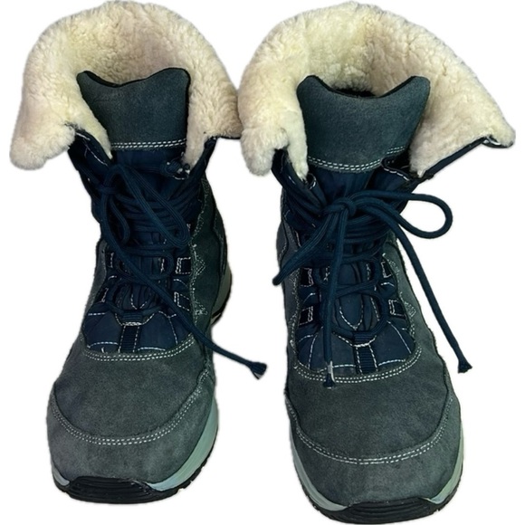 Eddie Bauer WeatherEdge Waterproof Suede Winter Sherpa Boots - Picture 1 of 8